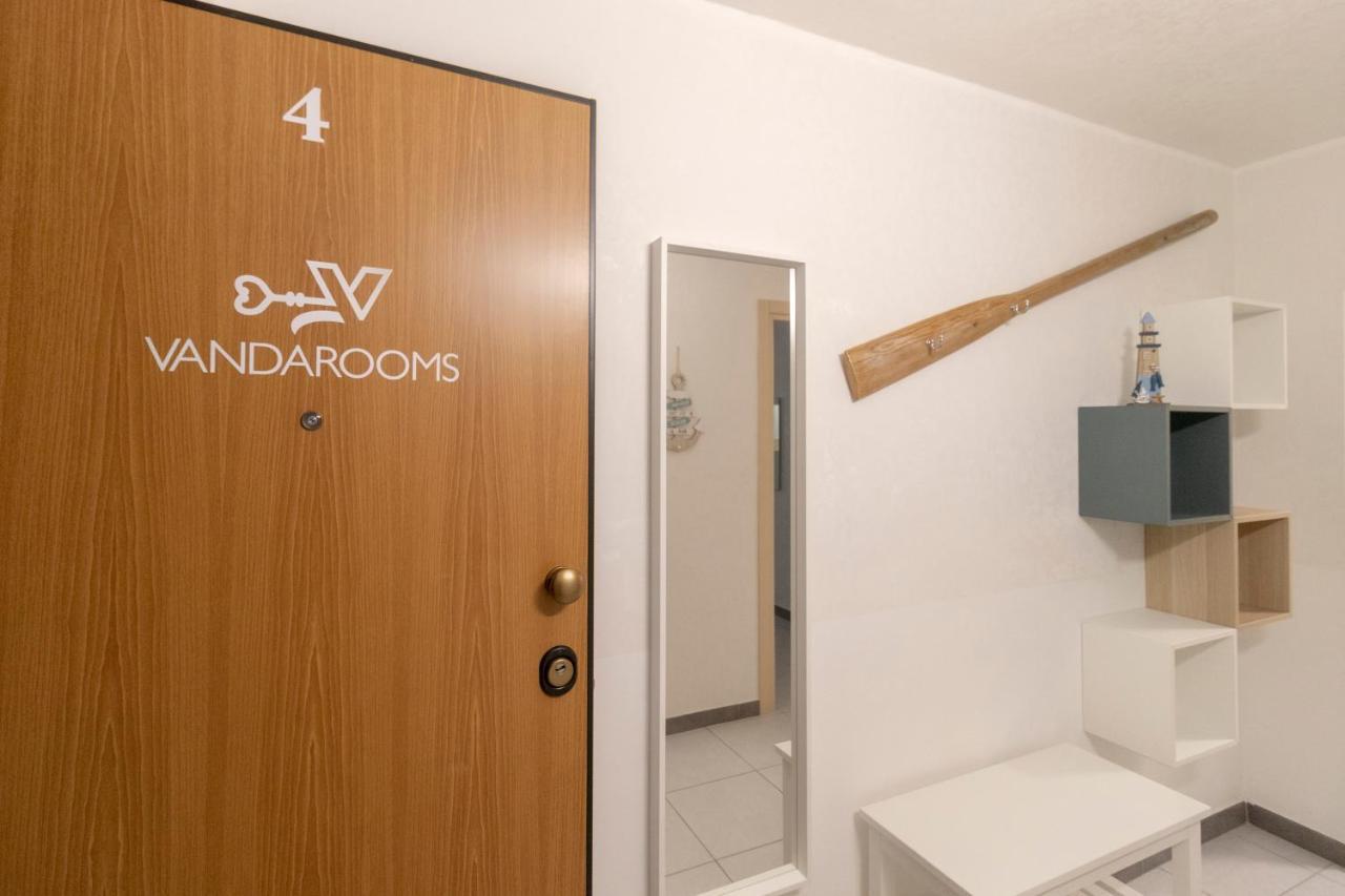 Vanda Rooms Термоли Экстерьер фото